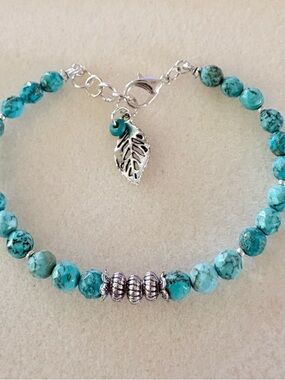 Faceted Turquoise Beaded Women's Bracelet with Silver Leaf Charm